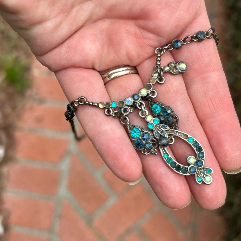 Vintage-Style Blue Rhinestone Statement Necklace – Antique Silver Tone